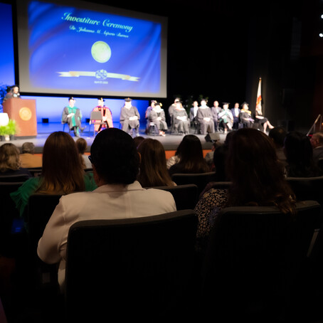 inveInvestiture stage and crowds